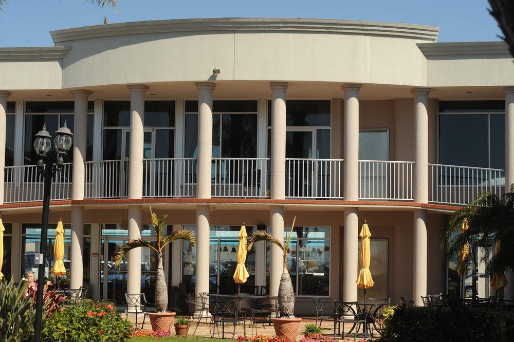 Thunderbird Beach Resort Treasure Island Zewnętrze zdjęcie