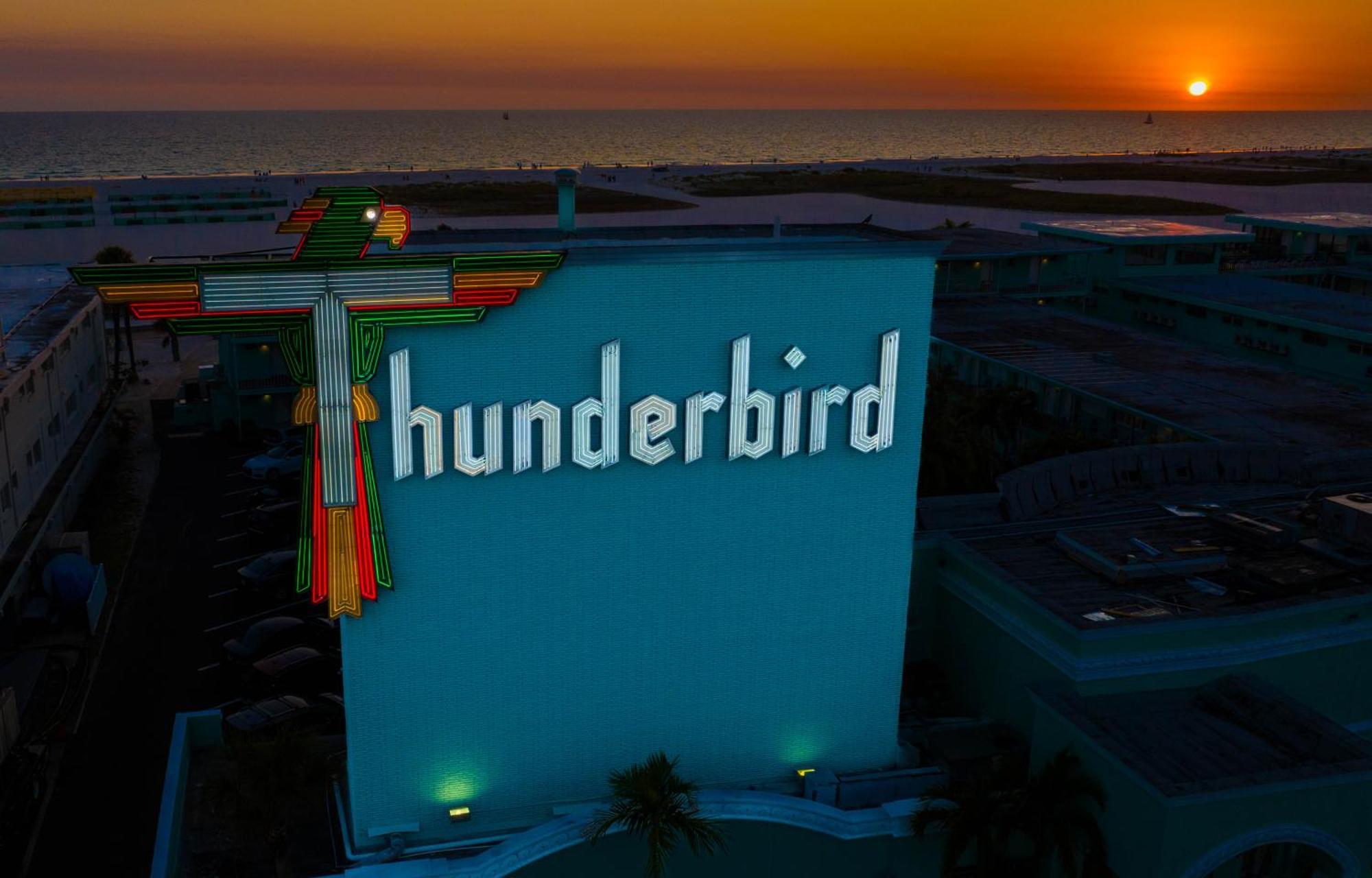 Thunderbird Beach Resort Treasure Island Zewnętrze zdjęcie